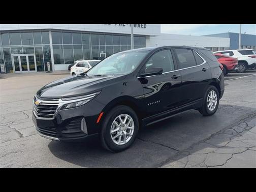 Mosaic Black Metallic 2024 Chevrolet Equinox 1LT
