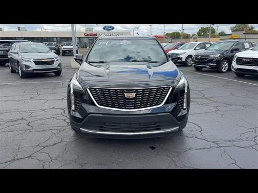Stellar Black Metallic 2023 Cadillac XT4 Premium Luxury