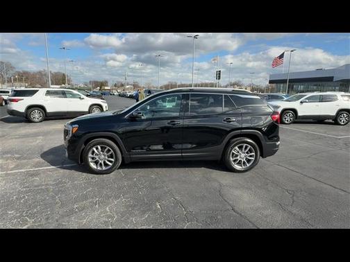 2022 GMC Terrain SLT