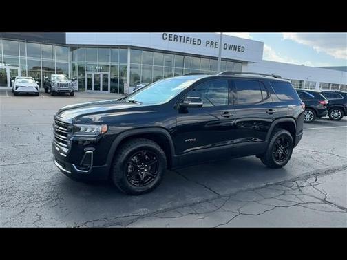 2023 GMC Acadia AWD AT4