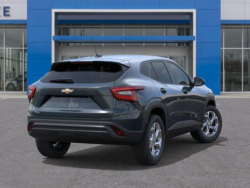 2025 Chevrolet Trax LS