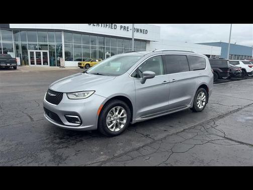 Billet Silver Metallic Clearcoat 2021 Chrysler Pacifica Touring L