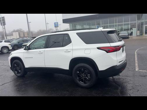 2023 Chevrolet Traverse LT Leather