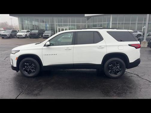 2023 Chevrolet Traverse LT Leather