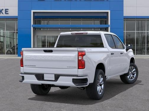 Summit White 2026 Chevrolet Silverado 1500 Custom