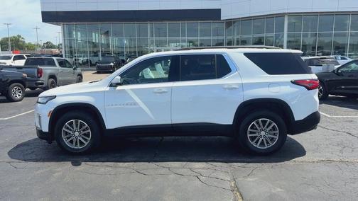 Summit White 2023 Chevrolet Traverse LT Cloth