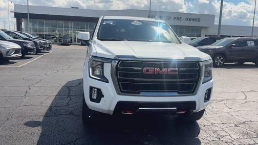 Summit White 2023 GMC Yukon 4WD AT4