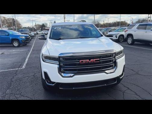 2023 GMC Acadia AWD AT4