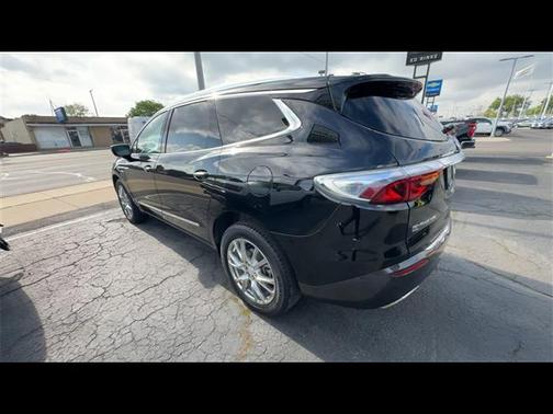 2022 Buick Enclave AWD Essence