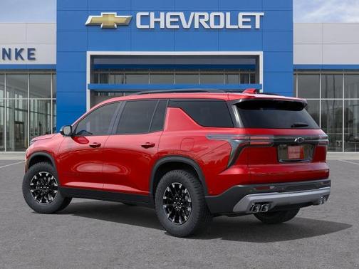 Radiant Red Tintcoat 2026 Chevrolet Traverse AWD Z71