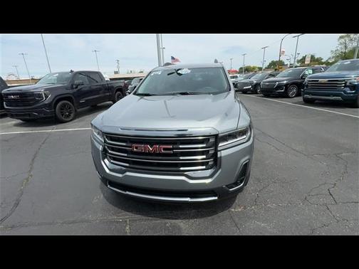 2023 GMC Acadia AWD AT4