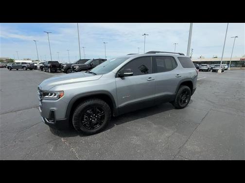 2023 GMC Acadia AWD AT4