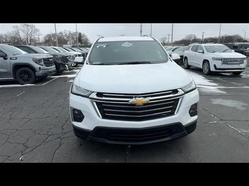 2023 Chevrolet Traverse LT Leather