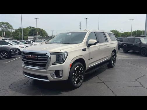 Pearl Beige Metallic 2023 GMC Yukon XL SLT