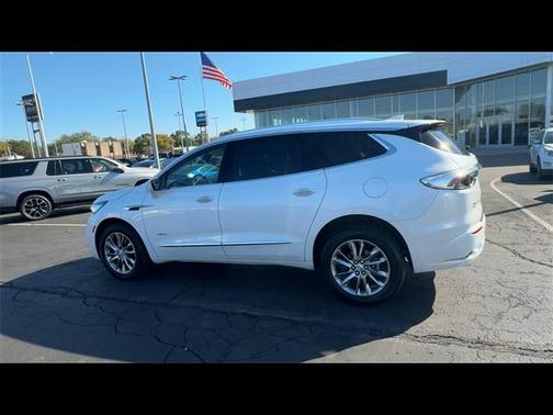 2024 Buick Enclave Avenir AWD