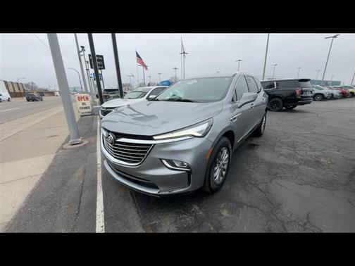2023 Buick Enclave Essence FWD