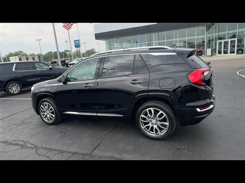 2023 GMC Terrain Denali