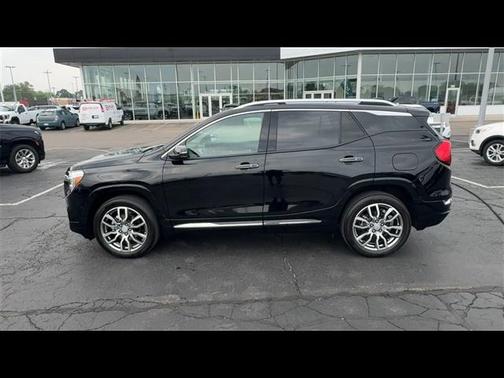 2023 GMC Terrain Denali