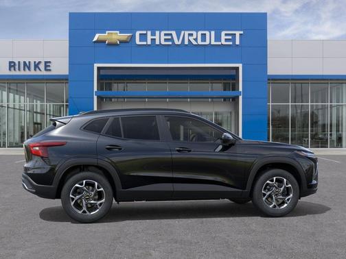 Mosaic Black Metallic 2026 Chevrolet Trax LT