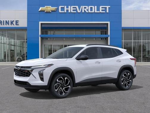 Summit White 2026 Chevrolet Trax FWD 2RS