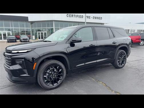 2024 Chevrolet Traverse LS