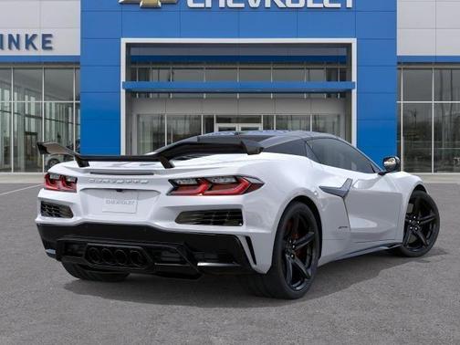 Arctic White 2026 Chevrolet Corvette Z06