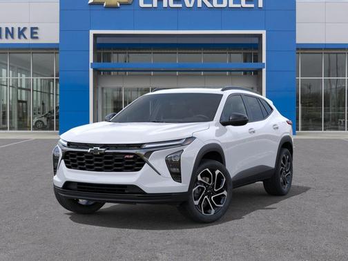 Summit White 2026 Chevrolet Trax FWD 2RS
