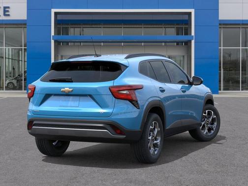 Marina Blue Metallic 2026 Chevrolet Trax LT
