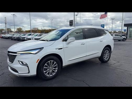2023 Buick Enclave Essence AWD