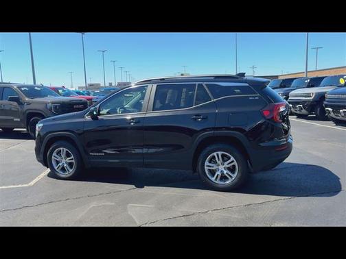 Ebony Twilight Metallic 2023 GMC Terrain SLE