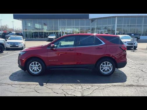 Radiant Red Tintcoat 2024 Chevrolet Equinox 1LT