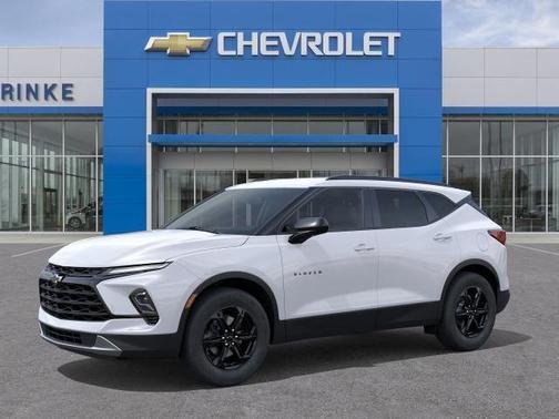Summit White 2026 Chevrolet Blazer 2LT