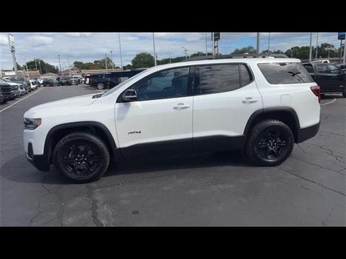 2023 GMC Acadia AWD AT4