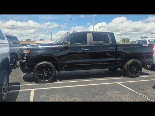 2022 Chevrolet Silverado 1500 Custom Trail Boss