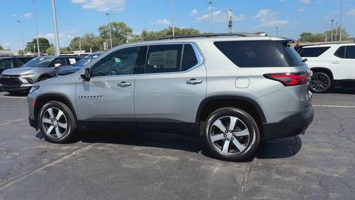 Sterling Gray Metallic 2023 Chevrolet Traverse LT Leather