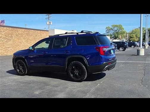 2023 GMC Acadia AWD AT4