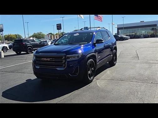 2023 GMC Acadia AWD AT4