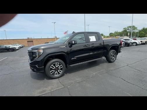 Onyx Black 2023 GMC Sierra 1500 AT4