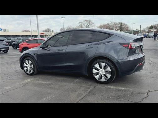 2024 Tesla Model Y Long Range Dual Motor All-Wheel Drive