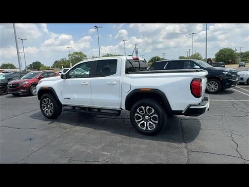 2024 GMC Canyon Base