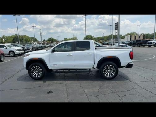 2024 GMC Canyon Base