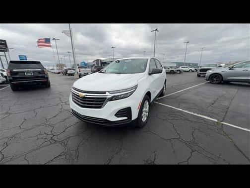 2023 Chevrolet Equinox LS