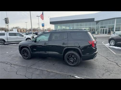 2021 GMC Acadia AWD AT4