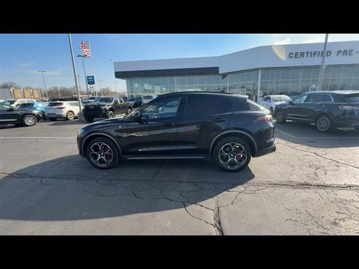 2024 Alfa Romeo Stelvio Ti