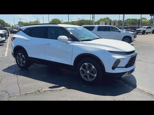 Summit White 2025 Chevrolet Blazer 2LT