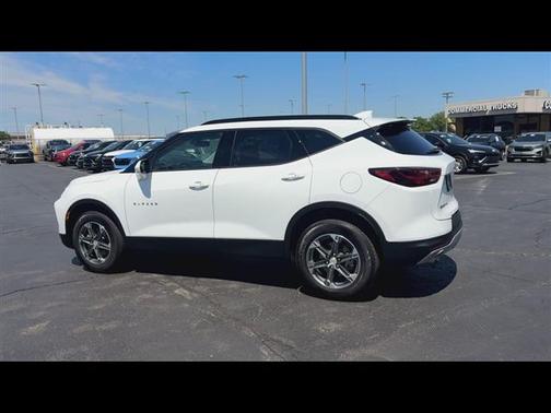 Summit White 2025 Chevrolet Blazer 2LT