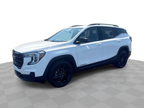 Summit White 2023 GMC Terrain SLT