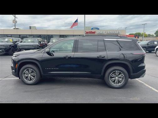 Mosaic Black Metallic 2024 Chevrolet Traverse LT