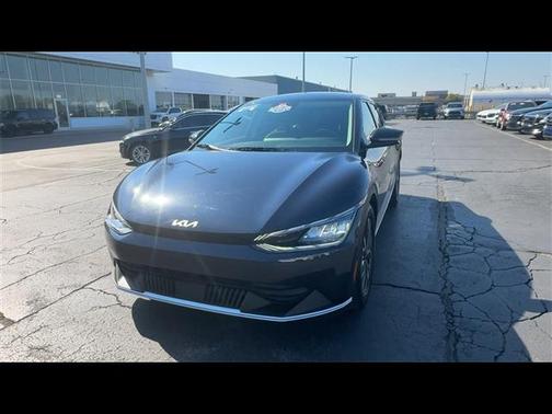 2022 Kia EV6 Light