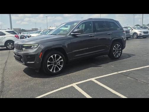 2022 Jeep Grand Cherokee Overland